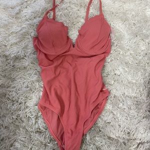 One piece swimsuit in dusty pink, size XL